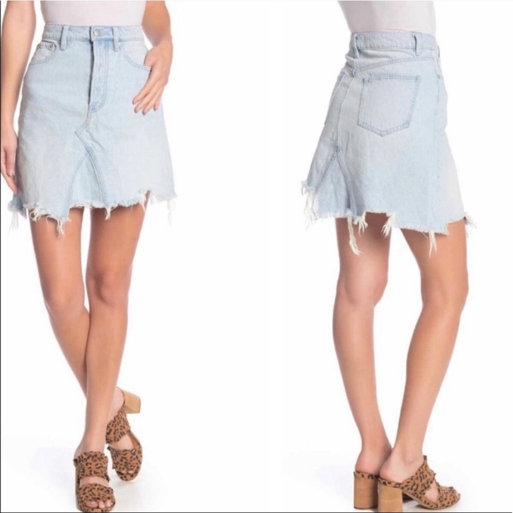 We The Free NWT Tidal Wave mini jean skirt raw hem size 25